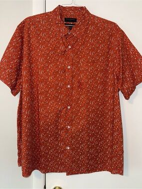Banana Republic Men's Rust Red Short Sleeve Floral Button-Down Shirt